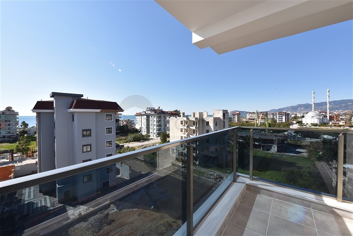 اطلالة بحر - دوبلكس غرفتين وصالة في كاستل / الانيا 