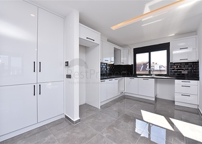 اطلالة بحر - دوبلكس غرفتين وصالة في كاستل / الانيا 