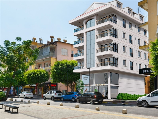 شقة ضمن بناء جديد في مركز الانيا - تصميم 2 غرفة وصالة .