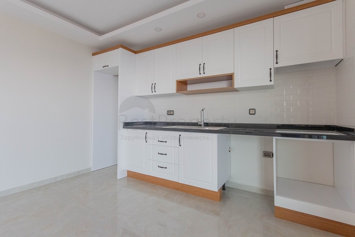 اطلالة بحرية مباشرة -شقة غرفتين وصالة - مجمع حديث -في محمودلار/ الانيا 