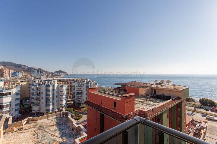 اطلالة بحرية مباشرة -شقة غرفتين وصالة - مجمع حديث -في محمودلار/ الانيا 