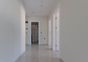 اطلالة بحرية مباشرة -شقة غرفتين وصالة - مجمع حديث -في محمودلار/ الانيا 