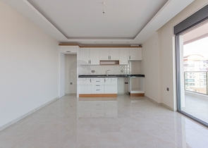 اطلالة بحرية مباشرة -شقة غرفتين وصالة - مجمع حديث -في محمودلار/ الانيا 