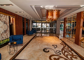 اطلالة بحرية مباشرة -شقة غرفتين وصالة - مجمع حديث -في محمودلار/ الانيا 