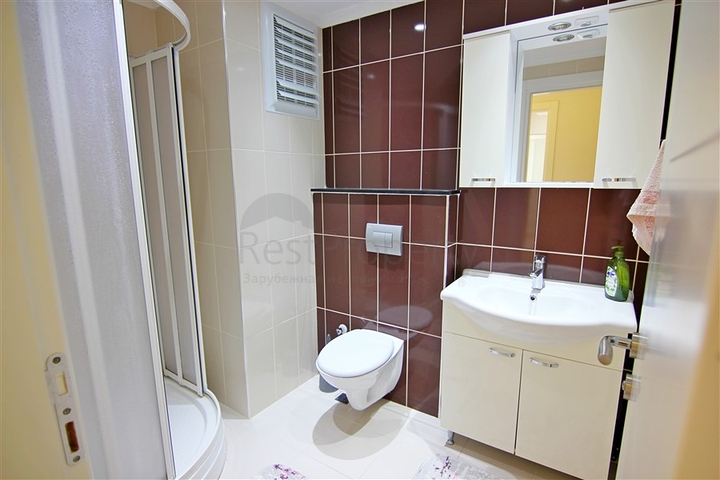 شقة واسعة - غرفة نوم وصالة مفروشة - في محمودلار/ الانيا 