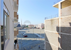 شقة واسعة - غرفة نوم وصالة مفروشة - في محمودلار/ الانيا 