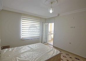 شقة واسعة - غرفة نوم وصالة مفروشة - في محمودلار/ الانيا 