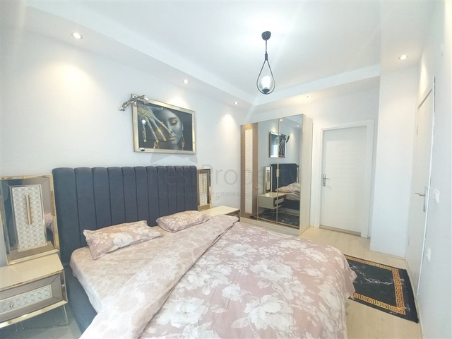 على شارع بارباروس - شقة غرفتين وصالة مفروشة - مجمع حديث - في محمودلار / الانيا 