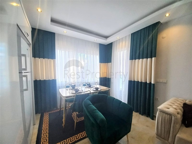 على شارع بارباروس - شقة غرفتين وصالة مفروشة - مجمع حديث - في محمودلار / الانيا 