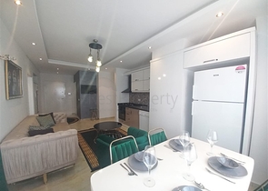 على شارع بارباروس - شقة غرفتين وصالة مفروشة - مجمع حديث - في محمودلار / الانيا 