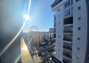 على شارع بارباروس - شقة غرفتين وصالة مفروشة - مجمع حديث - في محمودلار / الانيا 