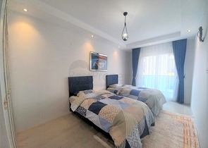 على شارع بارباروس - شقة غرفتين وصالة مفروشة - مجمع حديث - في محمودلار / الانيا 