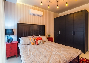 شقة انيقة - تصميم غرفة وصالة - ضمن مجمع فاخر في كارجيجاك / الانيا 