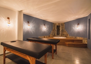 شقة انيقة - تصميم غرفة وصالة - ضمن مجمع فاخر في كارجيجاك / الانيا 