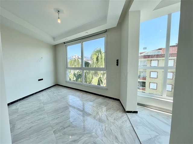 شقق للبيع في اوبا - دوبلكس 3 غرف وصالة -ضمن مجمع حديث - قريب من البحر - اوبا / الانيا 