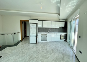 شقق للبيع في اوبا - دوبلكس 3 غرف وصالة -ضمن مجمع حديث - قريب من البحر - اوبا / الانيا 