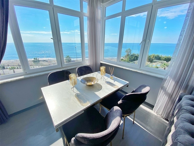 اطلالة بحر مباشرة -شقة غرفتين وصالة -في محمودلار / الانيا 