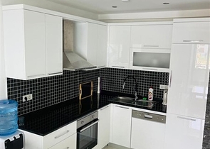 شقة غرفة وصالة مفروشة - مجمع انيق - في كاستل / الانيا 