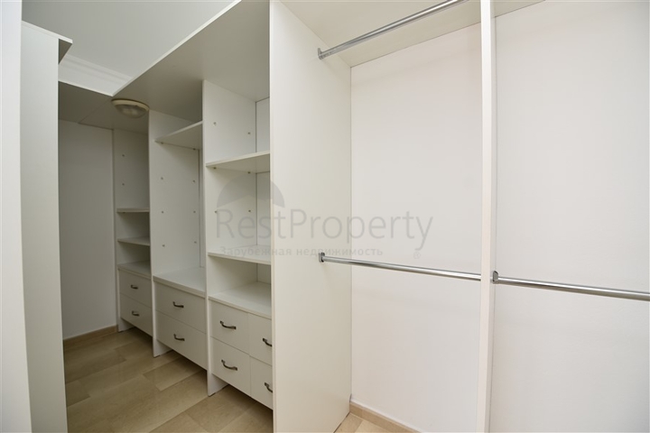 فيلا اطلالة بحر في الانيا - 5 غرف وصالة -مسبح خاص - في جيكجلي / الانيا 