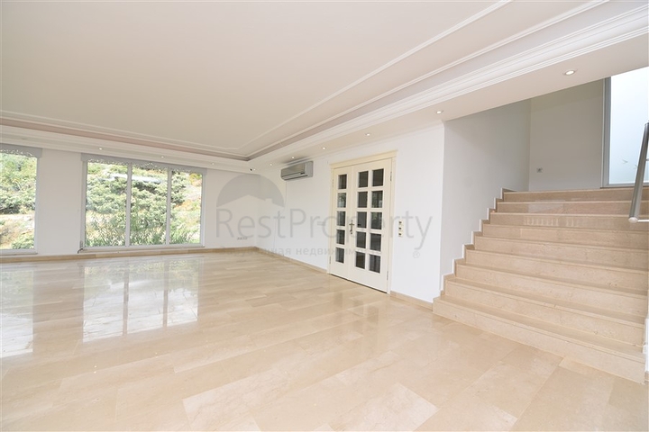 فيلا اطلالة بحر في الانيا - 5 غرف وصالة -مسبح خاص - في جيكجلي / الانيا 