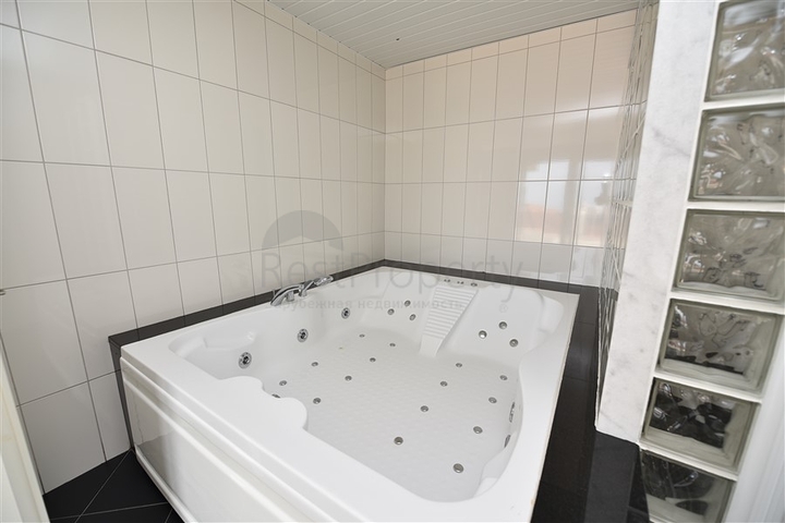 فيلا اطلالة بحر في الانيا - 5 غرف وصالة -مسبح خاص - في جيكجلي / الانيا 