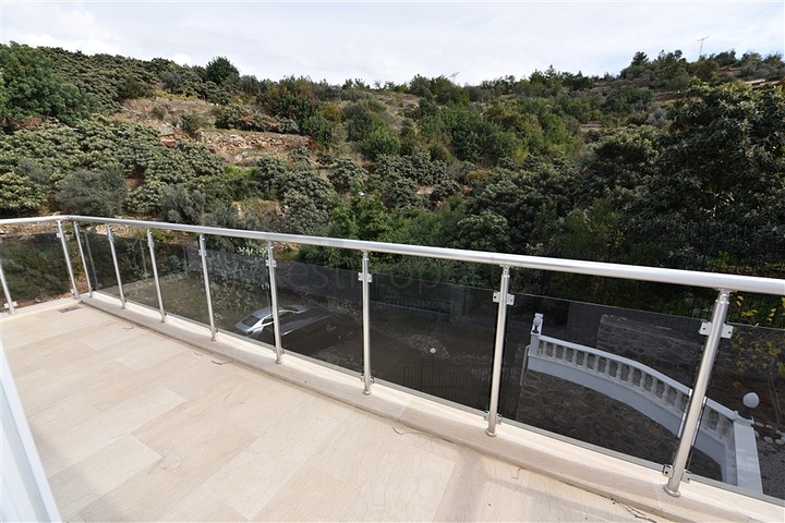 فيلا اطلالة بحر في الانيا - 5 غرف وصالة -مسبح خاص - في جيكجلي / الانيا 