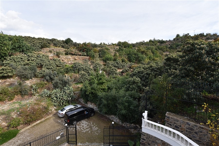 فيلا اطلالة بحر في الانيا - 5 غرف وصالة -مسبح خاص - في جيكجلي / الانيا 