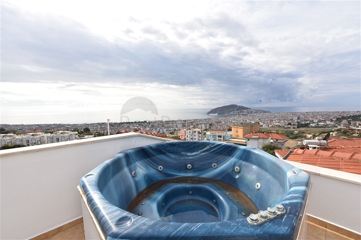 فيلا اطلالة بحر في الانيا - 5 غرف وصالة -مسبح خاص - في جيكجلي / الانيا 