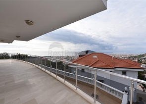 فيلا اطلالة بحر في الانيا - 5 غرف وصالة -مسبح خاص - في جيكجلي / الانيا 