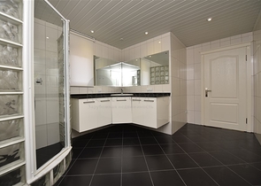 فيلا اطلالة بحر في الانيا - 5 غرف وصالة -مسبح خاص - في جيكجلي / الانيا 