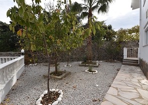 فيلا اطلالة بحر في الانيا - 5 غرف وصالة -مسبح خاص - في جيكجلي / الانيا 