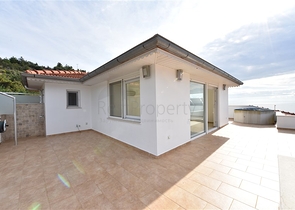 فيلا اطلالة بحر في الانيا - 5 غرف وصالة -مسبح خاص - في جيكجلي / الانيا 