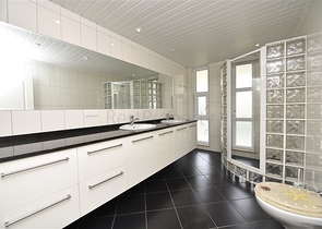 فيلا اطلالة بحر في الانيا - 5 غرف وصالة -مسبح خاص - في جيكجلي / الانيا 