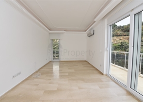 فيلا اطلالة بحر في الانيا - 5 غرف وصالة -مسبح خاص - في جيكجلي / الانيا 