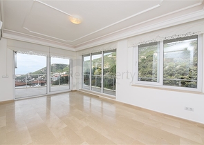 فيلا اطلالة بحر في الانيا - 5 غرف وصالة -مسبح خاص - في جيكجلي / الانيا 