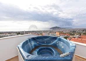 فيلا اطلالة بحر في الانيا - 5 غرف وصالة -مسبح خاص - في جيكجلي / الانيا 