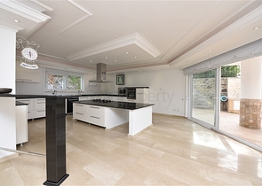 فيلا اطلالة بحر في الانيا - 5 غرف وصالة -مسبح خاص - في جيكجلي / الانيا 