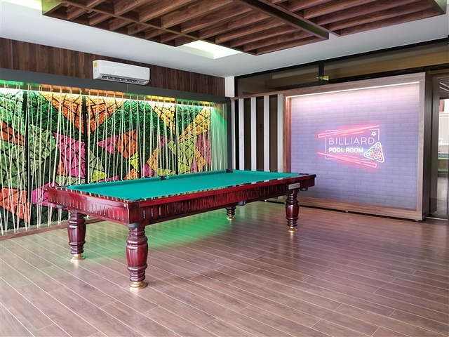 مجمع فاخر - شقة غرفة وصالة مفروشة -في محمودلار / الانيا 