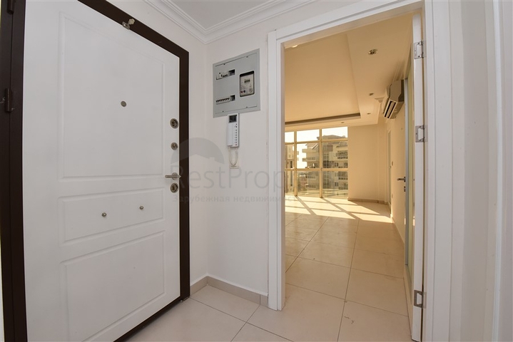 ضمن مجمع يضم كافة الخدمات -شقة غرفتين وصالة -في افسلار / الانيا 