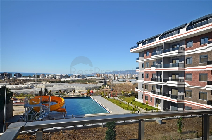 اطلالة بحر - شقق ضمن مجمع حديث في كارجيجاك / الانيا 