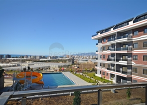 اطلالة بحر - شقق ضمن مجمع حديث في كارجيجاك / الانيا 