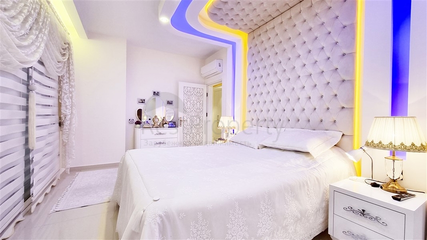 مجمع فاخر على البحر مباشرة - شقة غرفتين وصالة انيقة - محمودلار / الانيا 