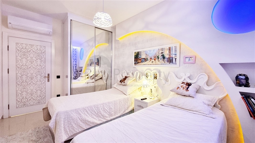 مجمع فاخر على البحر مباشرة - شقة غرفتين وصالة انيقة - محمودلار / الانيا 