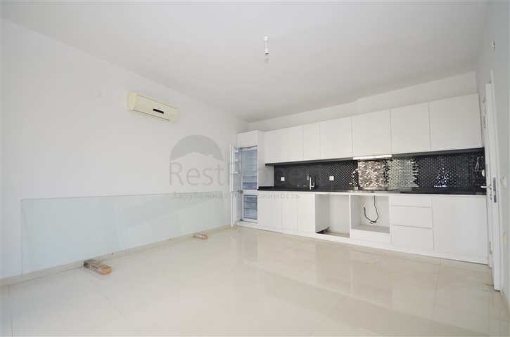 شقق للبيع في كاستل - غرفة وصالة ضمن مجمع يضم كافة الخدمات -كاستل / الانيا 