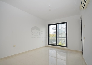 شقق للبيع في كاستل - غرفة وصالة ضمن مجمع يضم كافة الخدمات -كاستل / الانيا 