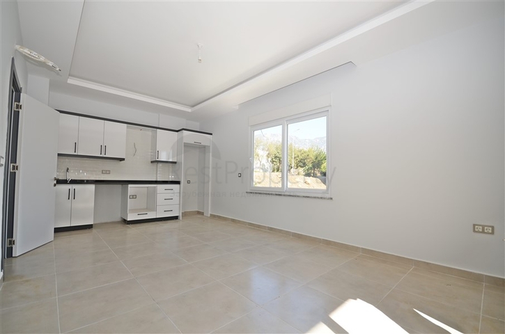 شقة غرفة وصالة ضمن مجمع جديد - في محمودلار / الانيا 