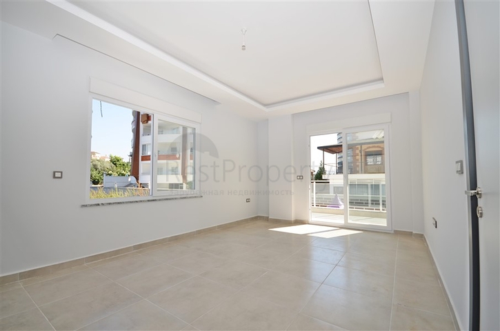 شقة غرفة وصالة ضمن مجمع جديد - في محمودلار / الانيا 