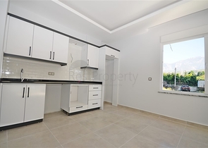 شقة غرفة وصالة ضمن مجمع جديد - في محمودلار / الانيا 