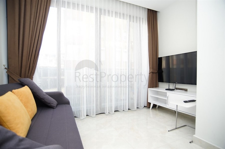 مجمع على البحر مباشرة - شقة دوبلكس غرفة وصالة مفروشة - في محمودلار / الانيا 