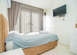 مجمع على البحر مباشرة - شقة دوبلكس غرفة وصالة مفروشة - في محمودلار / الانيا 